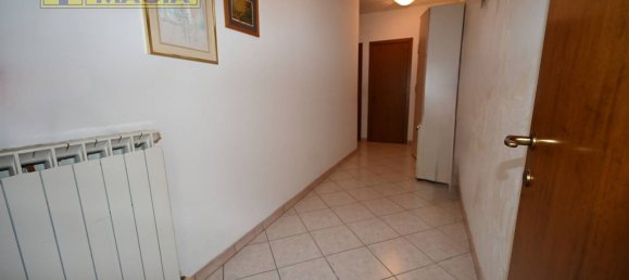 290m² Office in Ascoli Piceno, Italy No. 71630 12