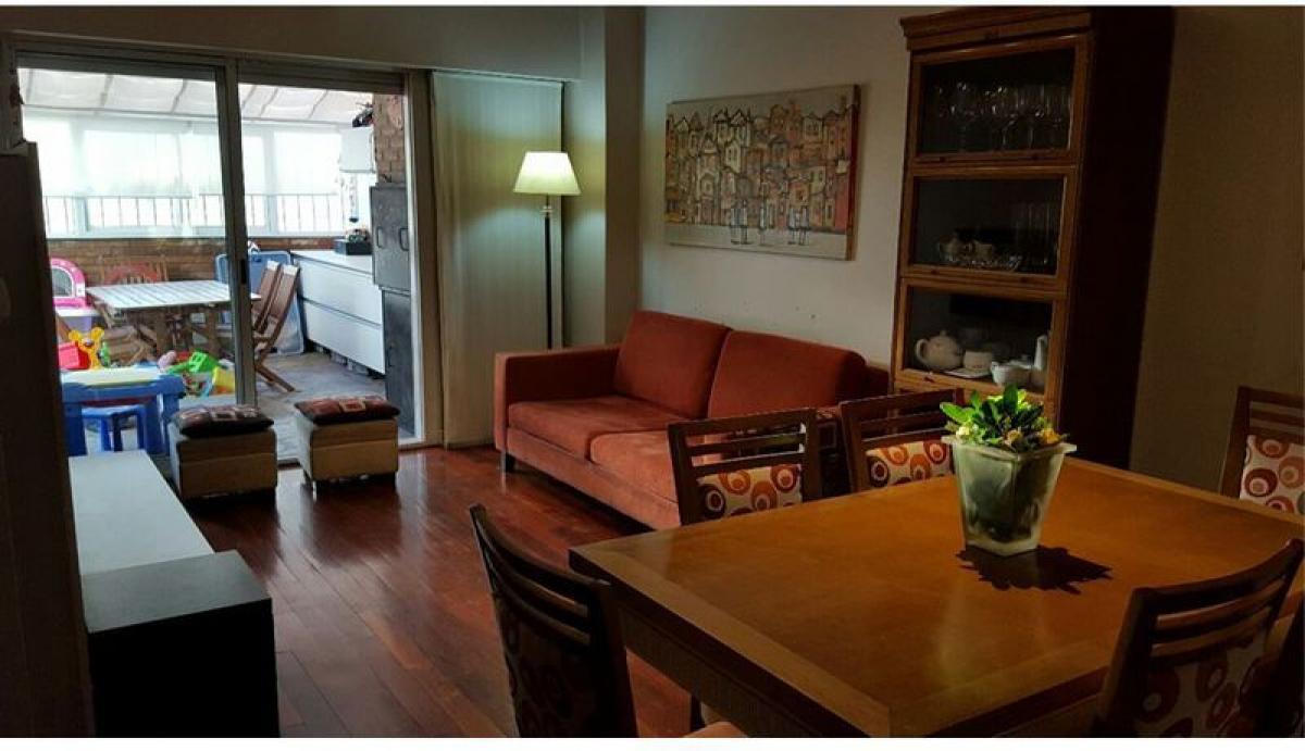 Apartamento de 3 dormitorios en Buenos Aires, Argentina No. 90758