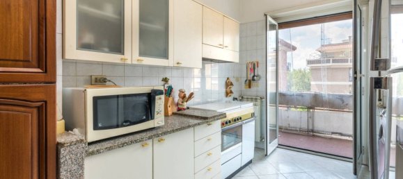2 bedrooms Apartment in Rome, Italy No. 292161 5