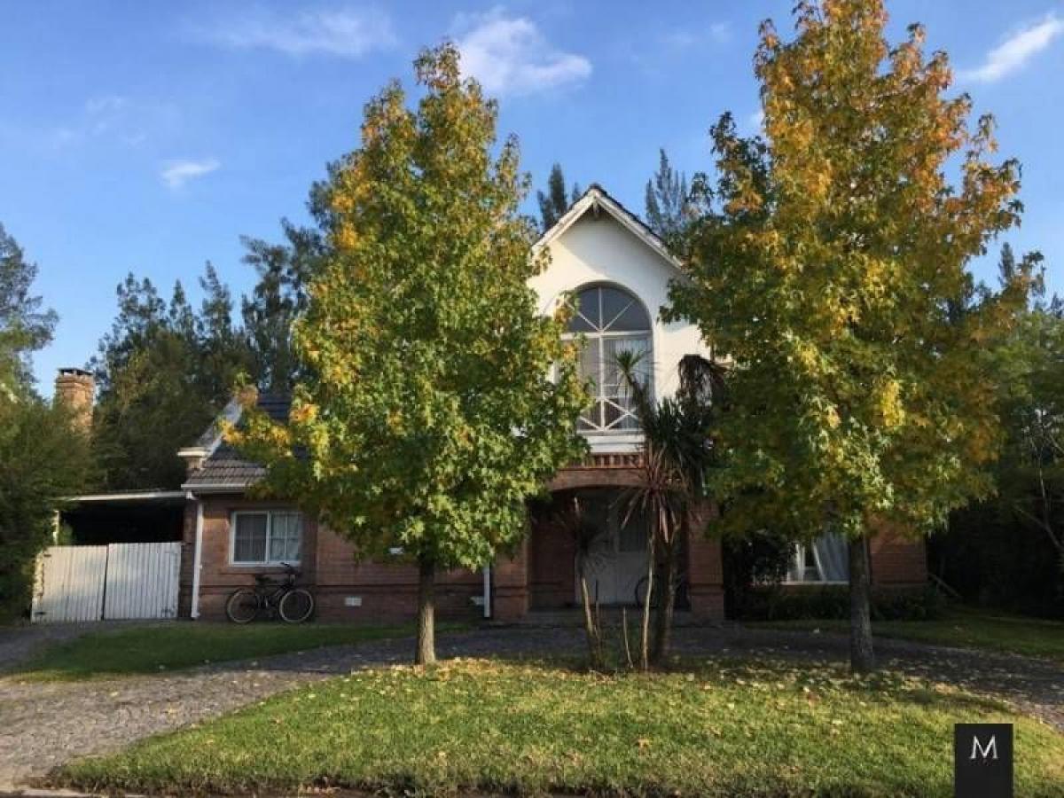 Casa T4 em Pilar, Argentina N.º 56695