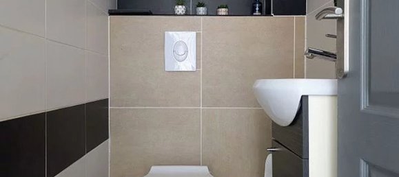 3 bedrooms House in Istres, France No. 335103 7