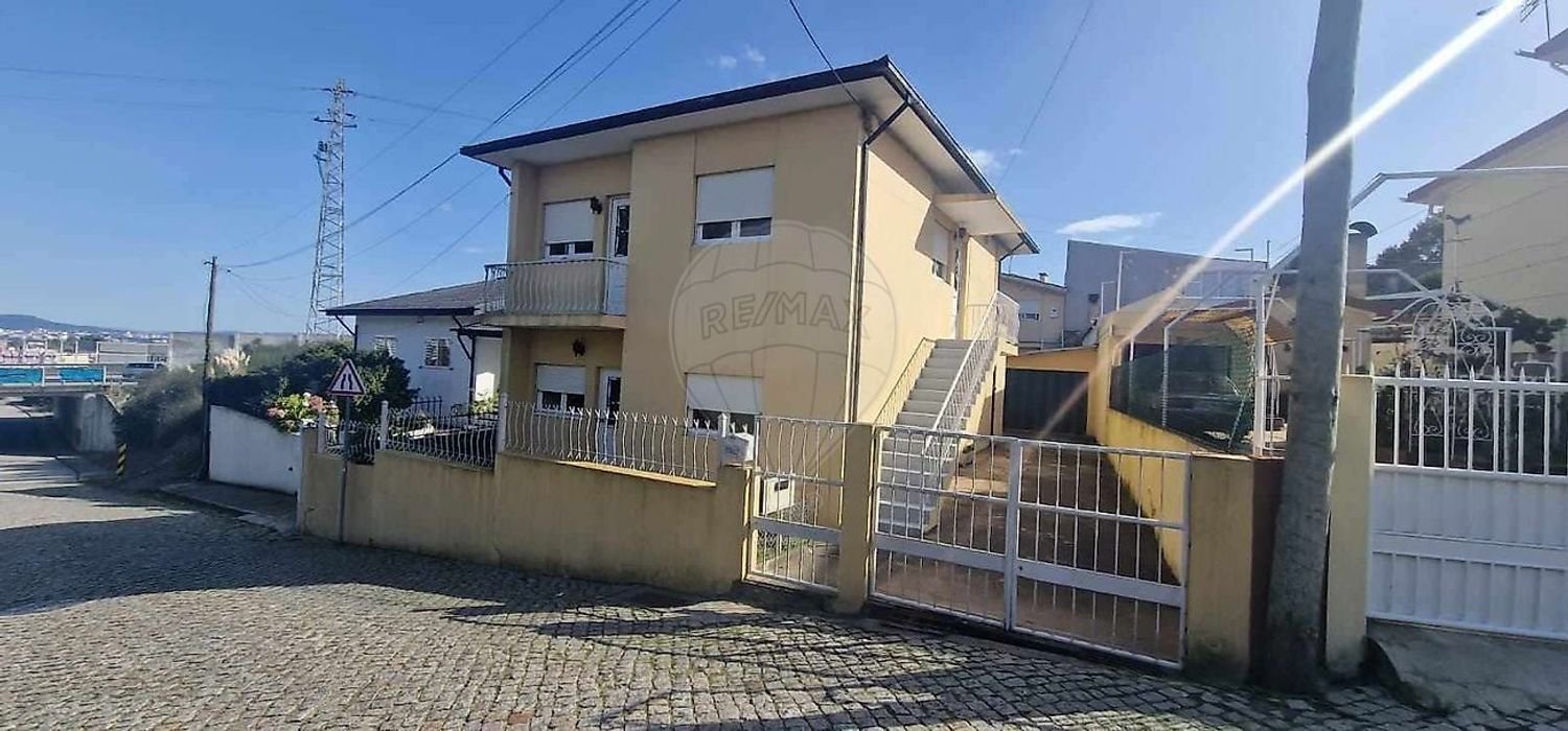 4 bedrooms House in Vila Nova de Gaia, Portugal No. 26942