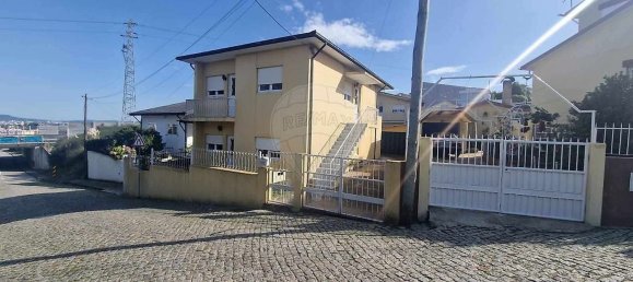 4 bedrooms House in Vila Nova de Gaia, Portugal No. 26942 2