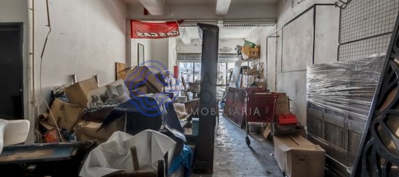 380m² Building in Porto, Portugal No. 41108 11