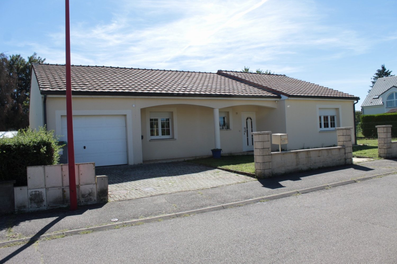 4 bedrooms Villa in Morhange, France No. 93824