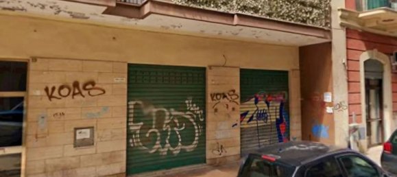 Propiedad comercial de 3 habitaciónes en Bari, Italy No. 353313 5