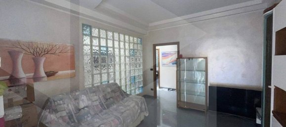 3 rooms Apartment in Bari, Italy No. 19487 20