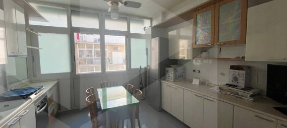 3 rooms Apartment in Bari, Italy No. 19487 12