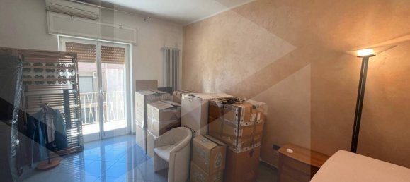 3 rooms Apartment in Bari, Italy No. 19487 9