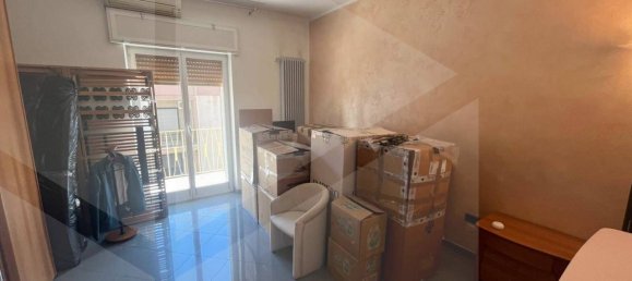 3 rooms Apartment in Bari, Italy No. 19487 8