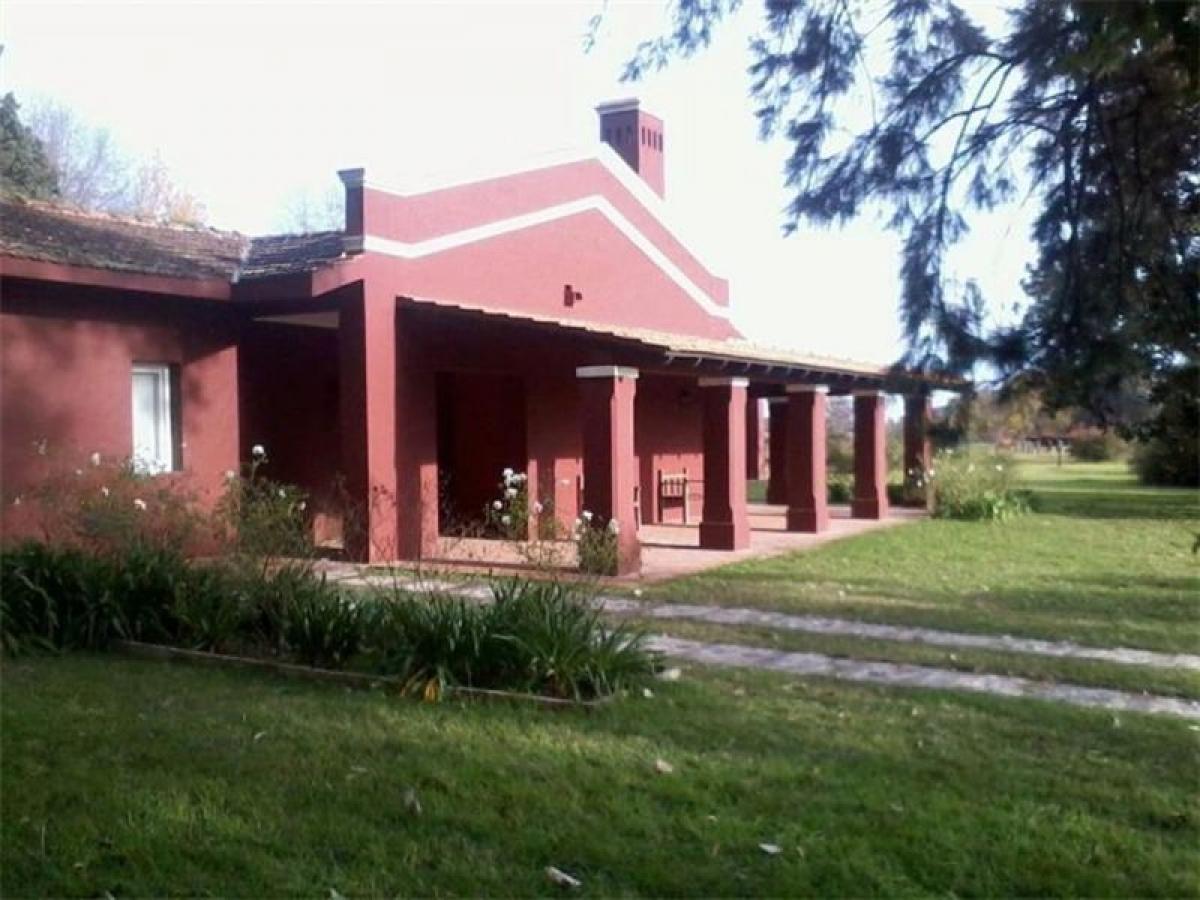 Ferme à General Rodriguez, Argentina No. 44396