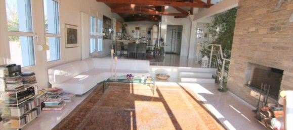 5 bedrooms Villa in Thessaloniki, Greece No. 6529 3