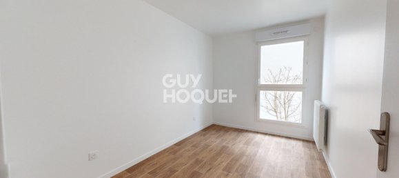 2 bedrooms Apartment in Romainville, France No. 148648 4