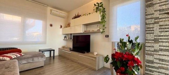 5-salle Maison à Sona, Italy No. 20259 42