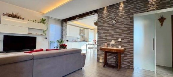 5-salle Maison à Sona, Italy No. 20259 37