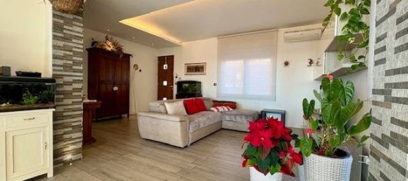 5-salle Maison à Sona, Italy No. 20259 44