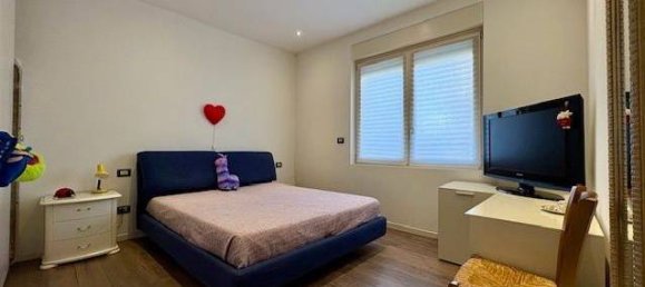 5-salle Maison à Sona, Italy No. 20259 26