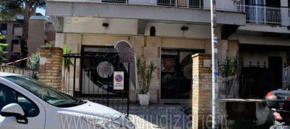 Gewerbliche Immobilie in Rome, Italy 78m², Nr. 186582 6