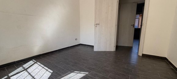 4 Schlafzimmer Wohnung in Naples, Italy, Nr. 375835 22