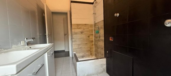 4 Schlafzimmer Wohnung in Naples, Italy, Nr. 375835 3