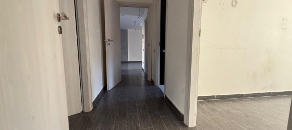 4 Schlafzimmer Wohnung in Naples, Italy, Nr. 375835 19