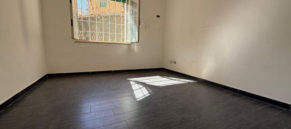 4 Schlafzimmer Wohnung in Naples, Italy, Nr. 375835 16
