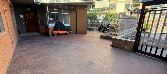 4 Schlafzimmer Wohnung in Naples, Italy, Nr. 375835 11
