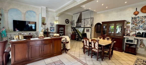 6 rooms House in Brescia, Italy No. 258776 3