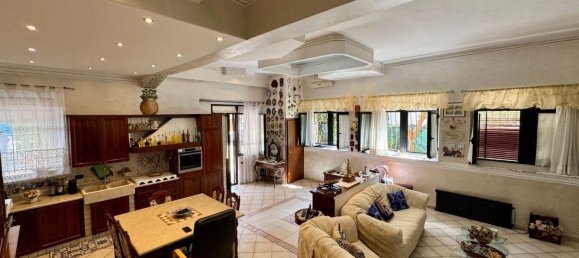 6 rooms House in Brescia, Italy No. 258776 5