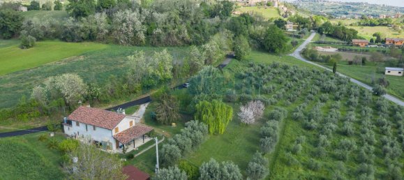 5 bedrooms House in Belmonte Piceno, Italy No. 85503 11