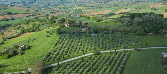 5 bedrooms House in Belmonte Piceno, Italy No. 85503 4