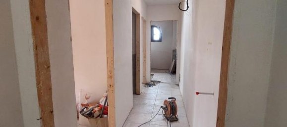 4 rooms Apartment in Cascina, Italy No. 162301 3