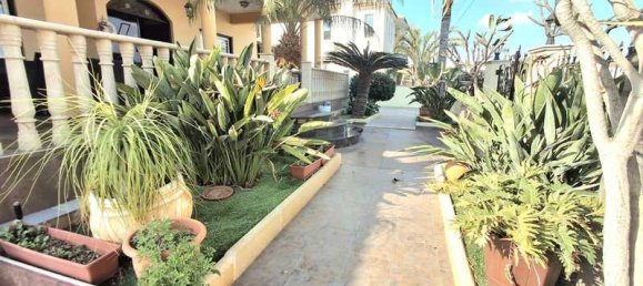 5 bedrooms Villa in Livadia, Cyprus No. 20123 3