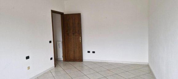 4 rooms Apartment in Campiglia Marittima, Italy No. 155492 3