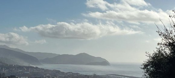 5 bedrooms Apartment in Chiavari, Italy No. 339993 2