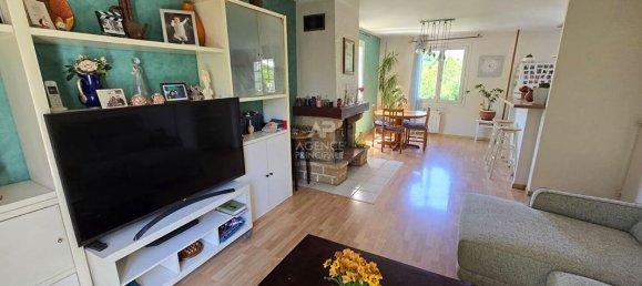 5 bedrooms House in Osny, France No. 177453 3