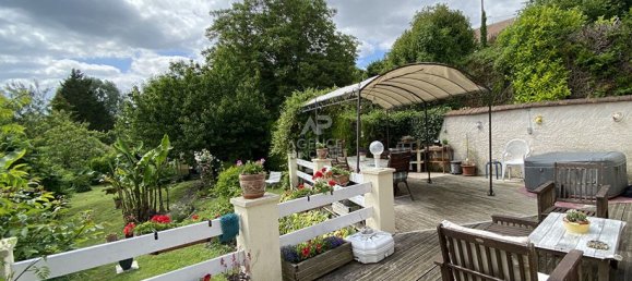 5 bedrooms House in Osny, France No. 177453 15