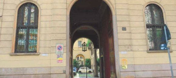 3 bedrooms Apartment in Milan, Italy No. 240602 3