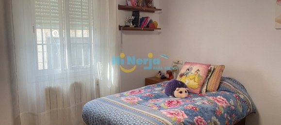 Casa de 3 dormitorios en Nerja, Spain No. 89959 3