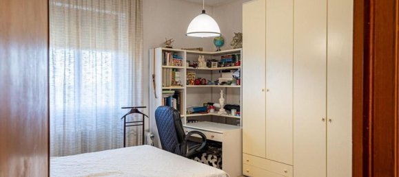 3 rooms Apartment in Volterra, Italy No. 92878 20