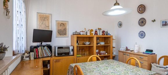 3 rooms Apartment in Volterra, Italy No. 92878 12