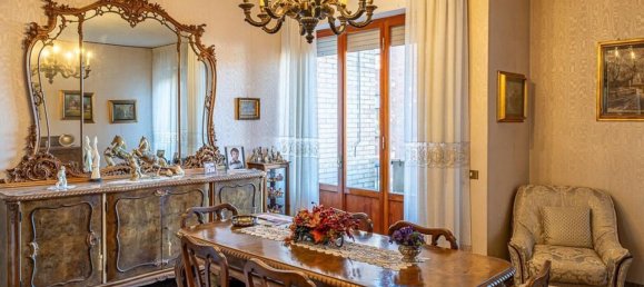 3 rooms Apartment in Volterra, Italy No. 92878 7