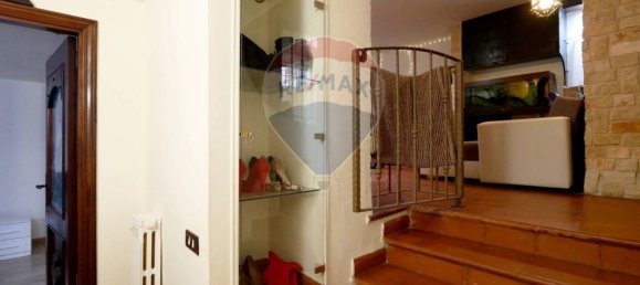 4 bedrooms Villa in Valenzano, Italy No. 267712 19