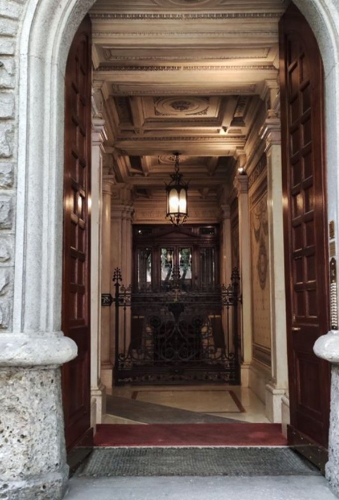 5 rooms Duplex in Milan, Italy No. 245542