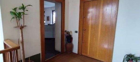 5 rooms Duplex in Milan, Italy No. 245542 4