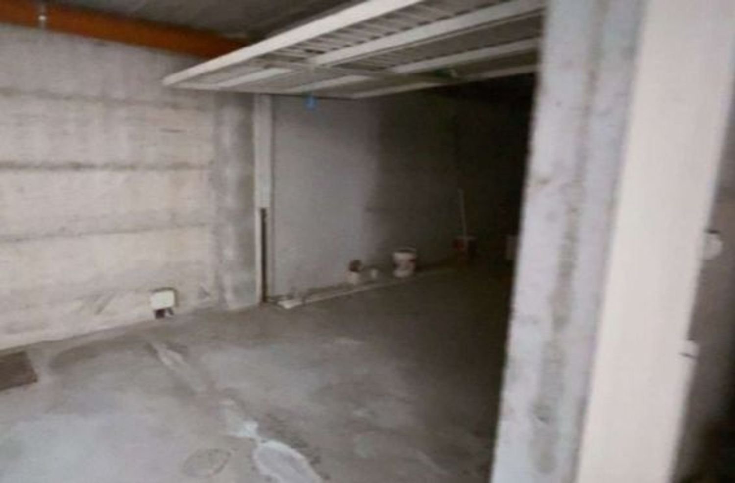 28m² Garage in Cura Carpignano, Italy No. 181859