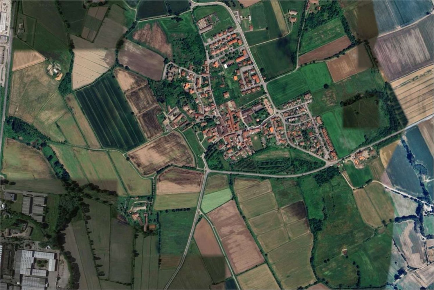  Land in Ozzero, Italy No. 364777