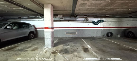 Apartamento de 4 dormitorios en Sant Martí, Spain No. 187666 9