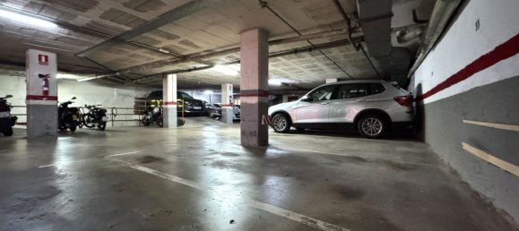 Apartamento de 4 dormitorios en Sant Martí, Spain No. 187666 12