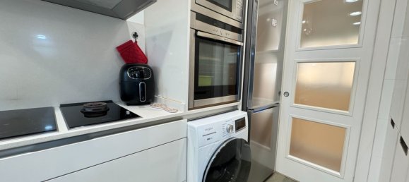 Apartamento de 4 dormitorios en Sant Martí, Spain No. 187666 22